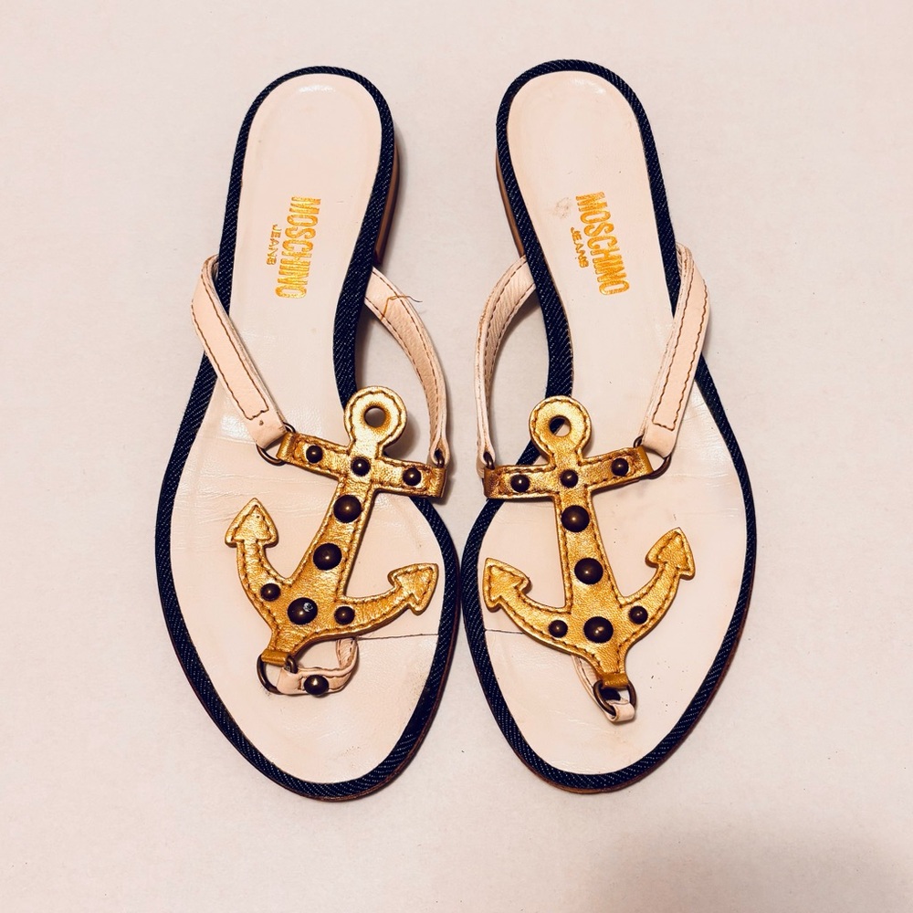 Moschino Jeans Anchor Sandal 
Size 38 Vintage RESORT rare!
 ⚓️ Anchors Away ⚓️